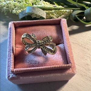 Bow ring size 9 🔥